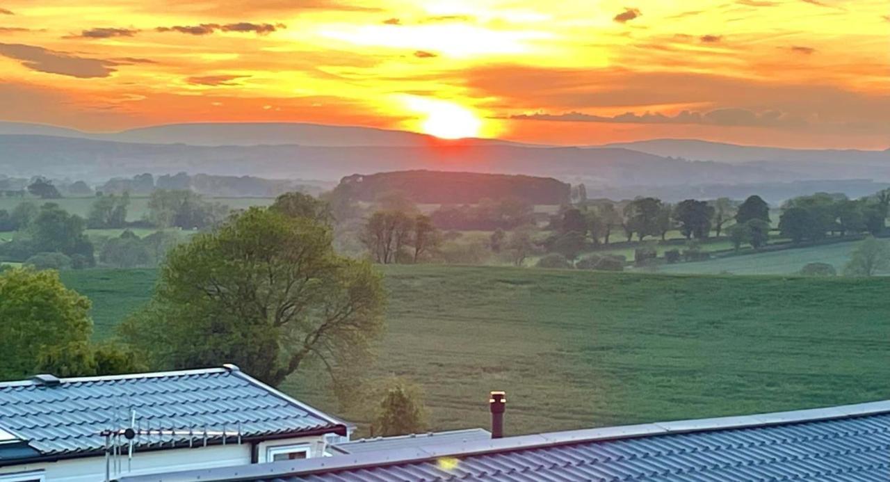 Ribble Valley Lodge Retreat Gisburn Kültér fotó